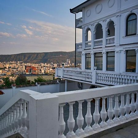 The Hilltop Skyline Hotel Tbilisi Exterior foto